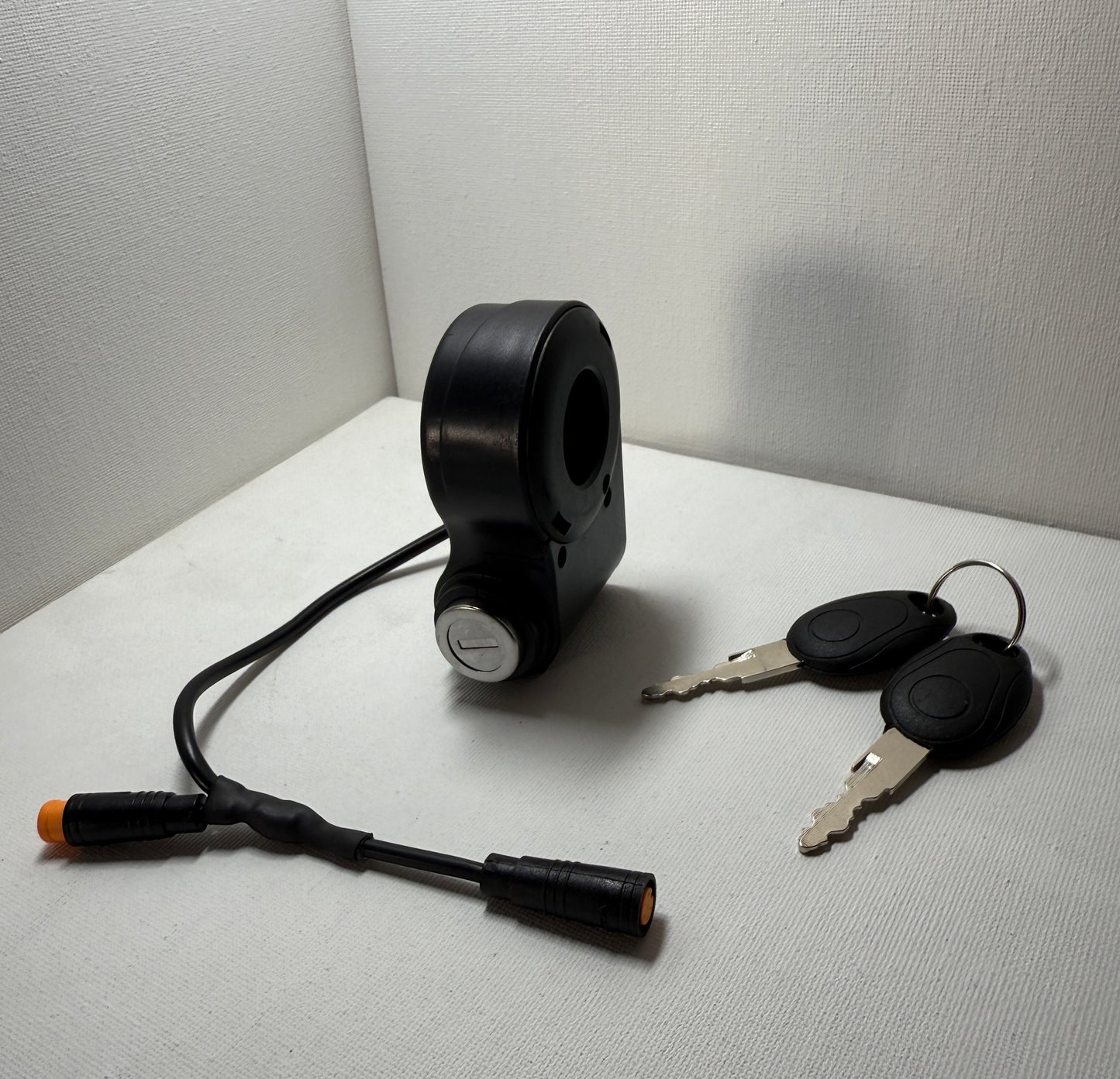 SUPER73 KEY IGNITION